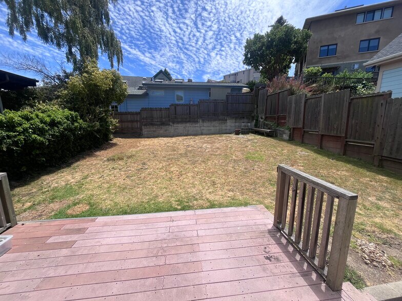 Backyard - 409 Washington Ave