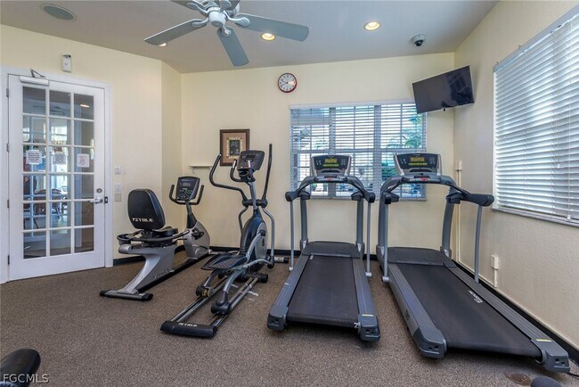 Building Photo - 4246 Liron Ave