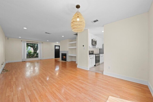 Building Photo - 9707 Nightjar Dr