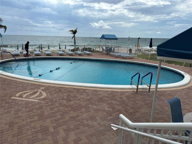 Building Photo - 3850 Galt Ocean Dr