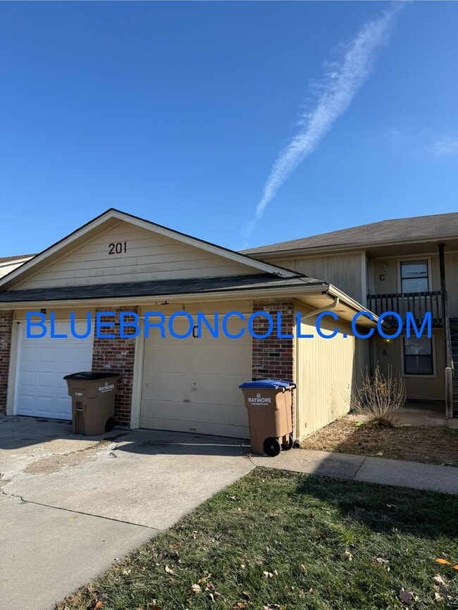 Primary Photo - Great unit for a great price. won't last long!