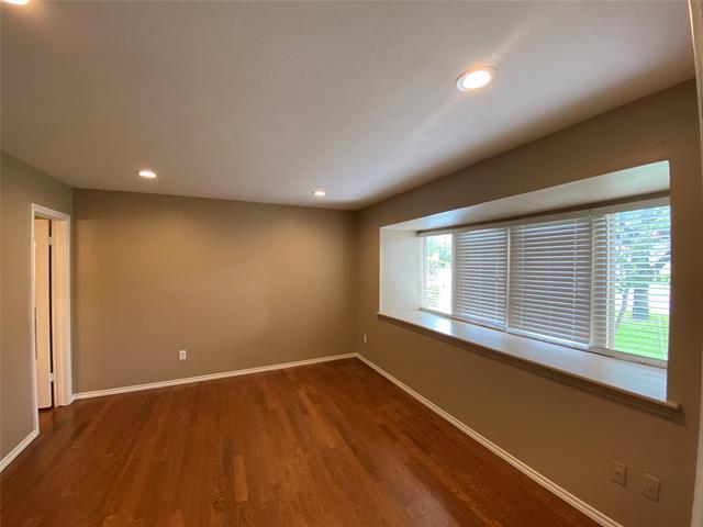 Building Photo - 6 1 Main Pl