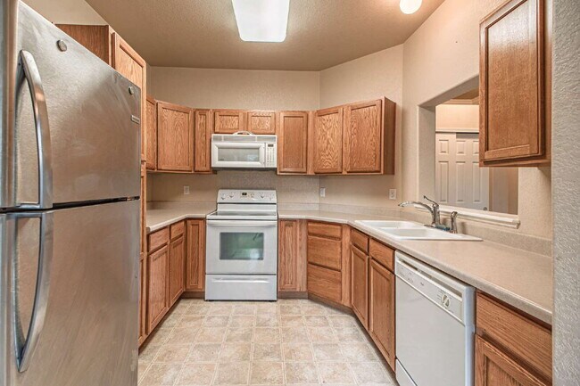 Building Photo - 3080 Mandalay Grove