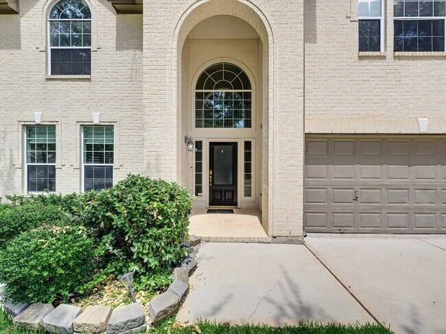 Building Photo - 1114 Jasons Bend Dr