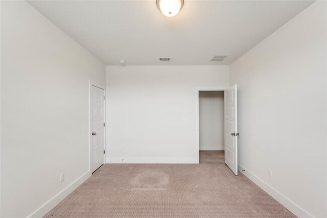 Building Photo - 5417 Flowing Brk Cv