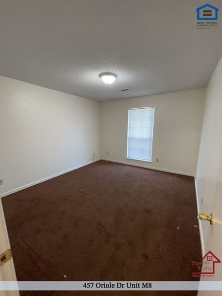 Building Photo - 457 Oriole Dr