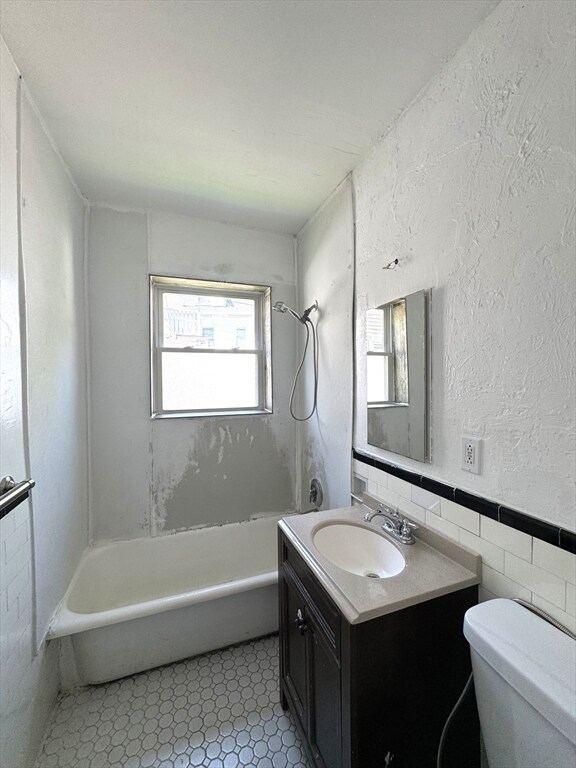 Building Photo - 15 Huss Ct