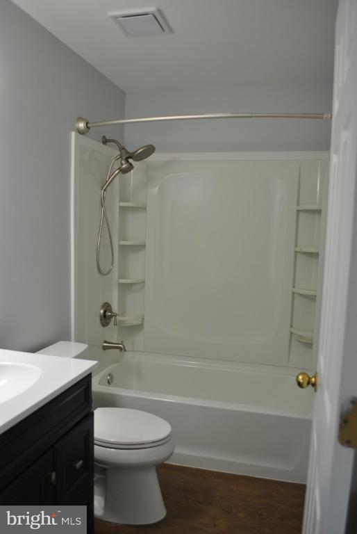 Building Photo - 537 Highland Towne Ln