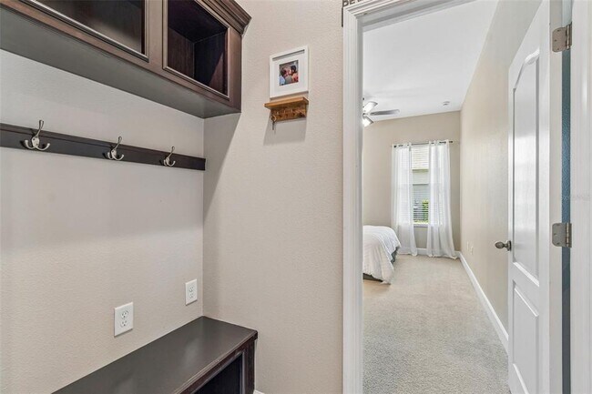 Building Photo - 4123 Windcrest Dr