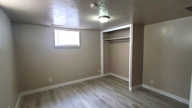 Building Photo - 133 Cottage Ave