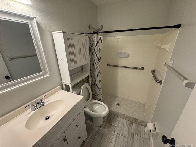 Building Photo - 2398 SE Breckenridge Cir