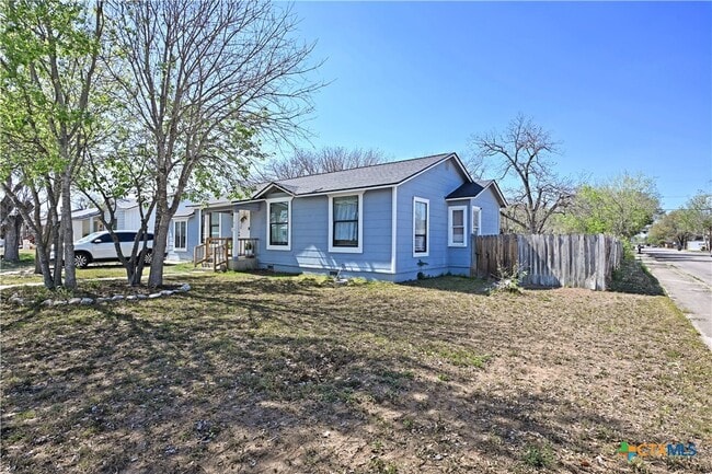 Building Photo - 315 Winburn Ave
