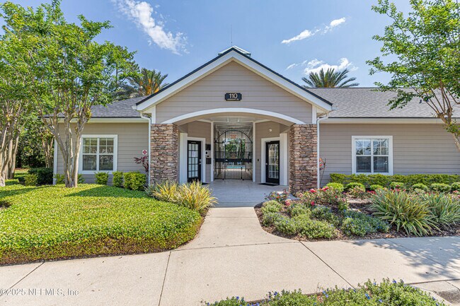 Building Photo - 225 Presidents Cup Way
