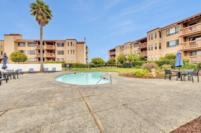 Building Photo - KITYP