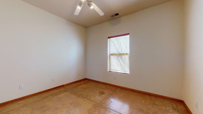 Building Photo - 6411 Consuelo Point St NE