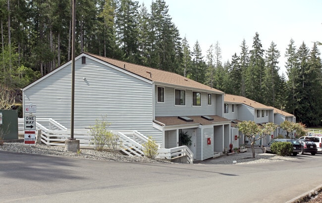 Primary Photo - Ashford House Apartments