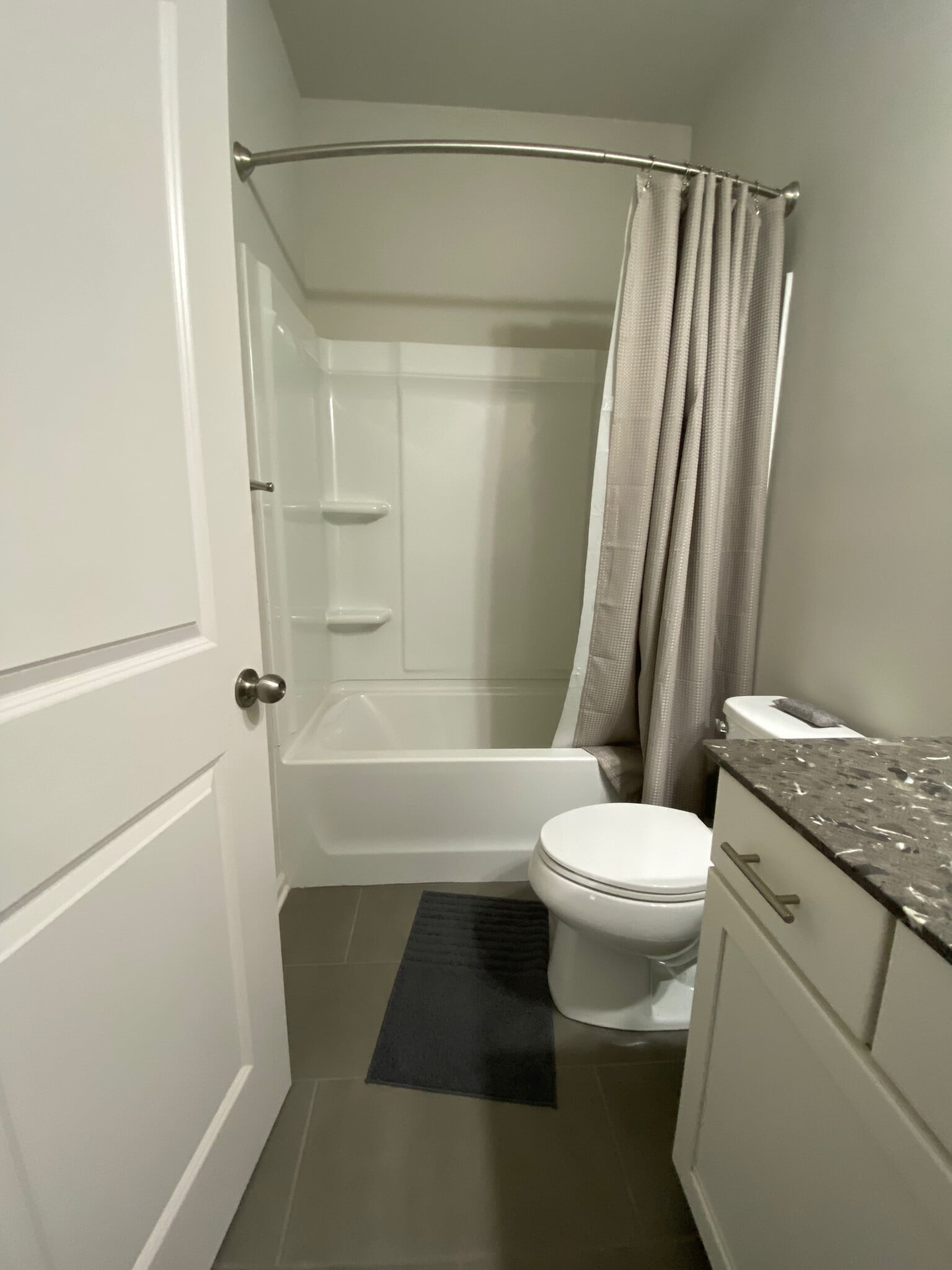 Building Photo - Room in Townhome on Ainslie Downs St