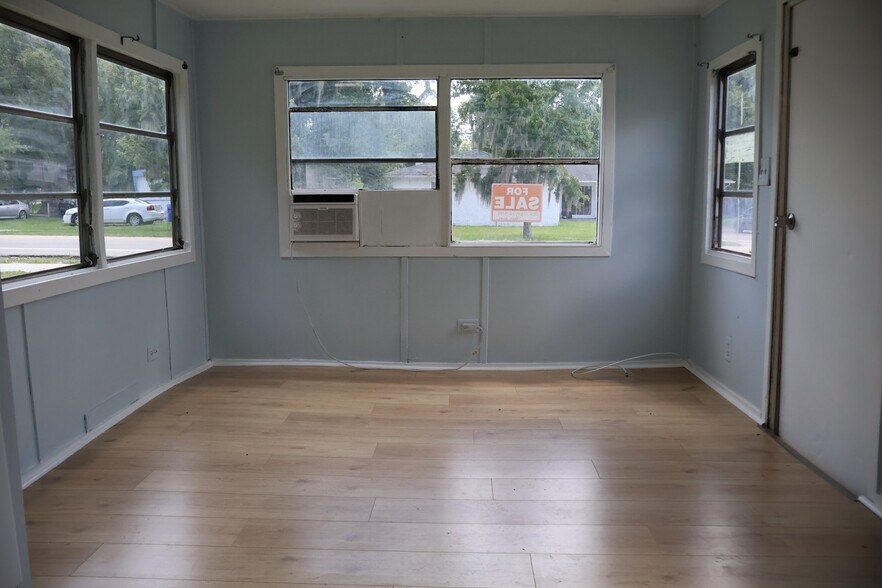 Building Photo - 149 Alby Loop