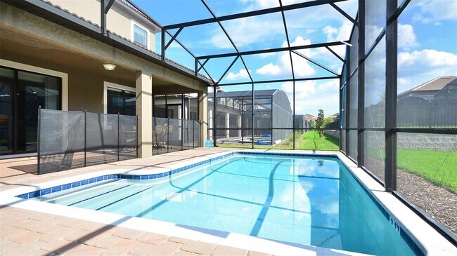 Building Photo - 1424 Rolling Fairway Dr