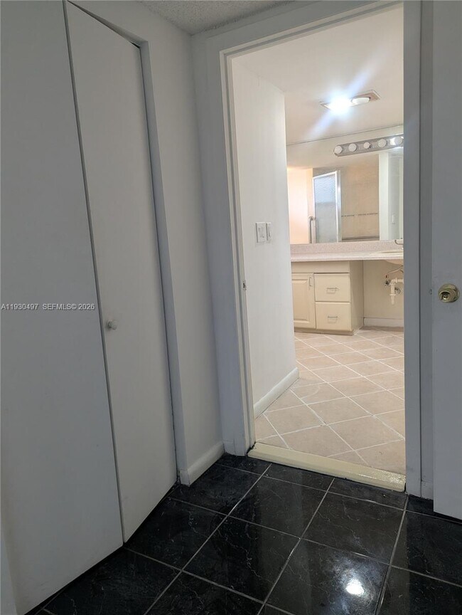 Building Photo - 601 Ives Dairy Rd