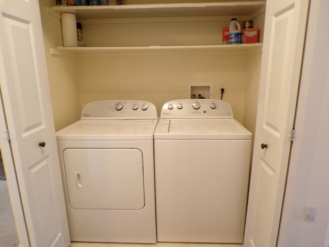 Building Photo - Littleton 3 Bed 2 Bath Condo Retreat!