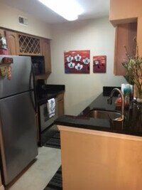 Building Photo - 2850 N Oakland Forest Dr