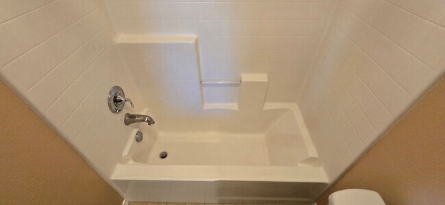Building Photo - Beautifully maintained 2-bedroom, 2.5-bath with Loft • 1,504 sqft & 2-car garage.