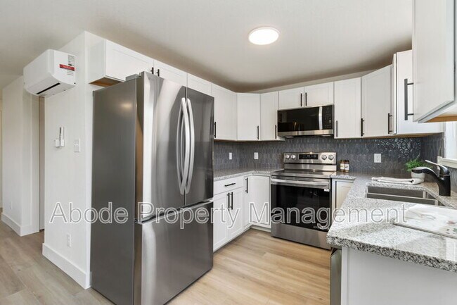 Building Photo - 138 Glenda Dr