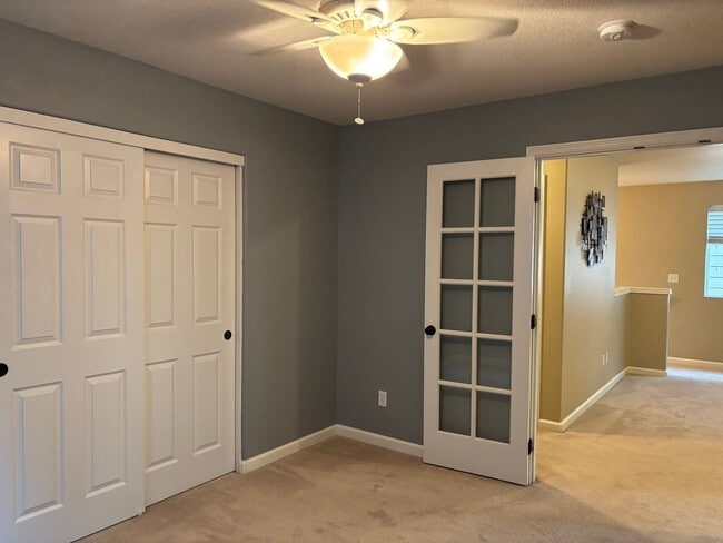 Building Photo - Beautiful 2 Story home in the Desirable Oa...