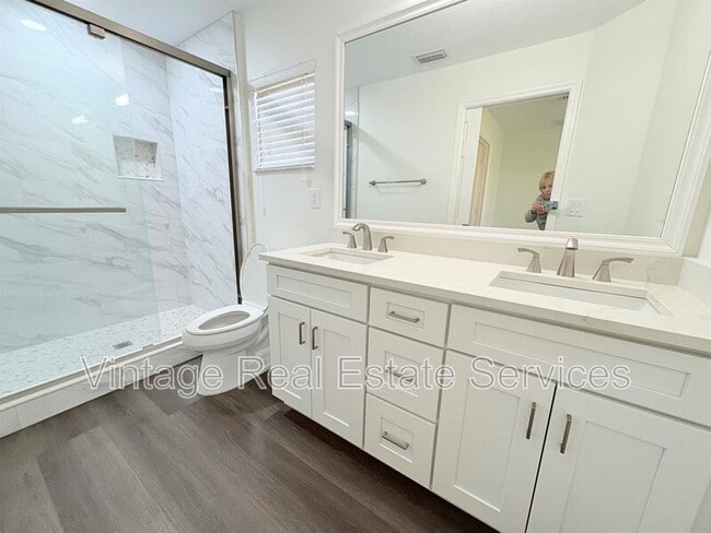 Building Photo - 8502 Gablebend Way