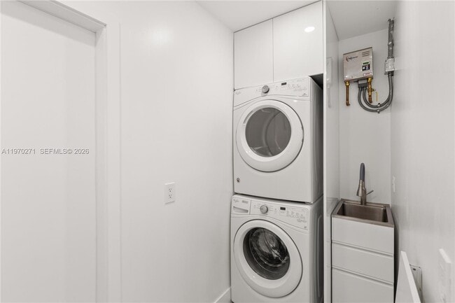 Building Photo - 6030 SW 109th Ct