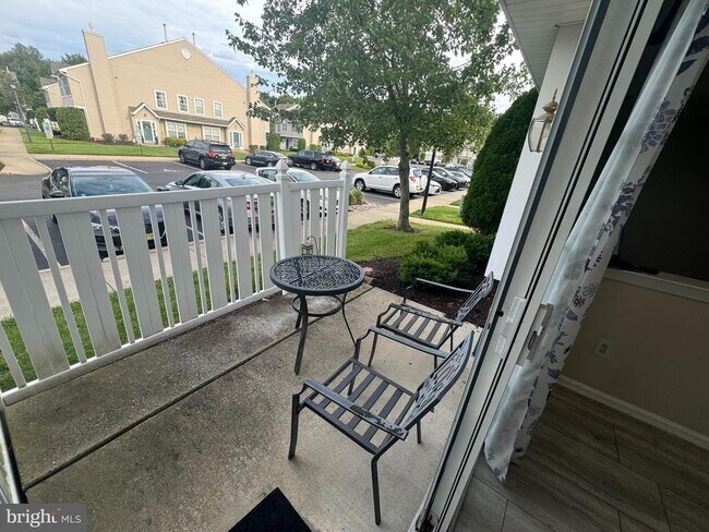 Building Photo - 401 Kirby Way