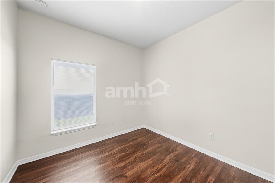 Building Photo - 1659 Canoe Creek Falls Dr