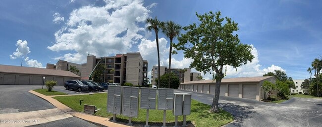 Building Photo - 201 International Dr