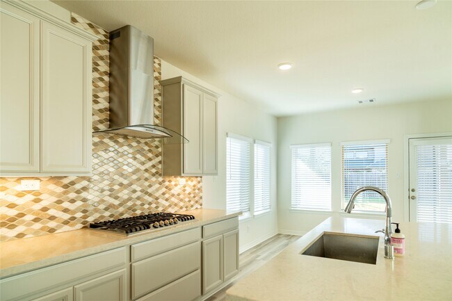 Building Photo - 3618 Windward Canyon Dr