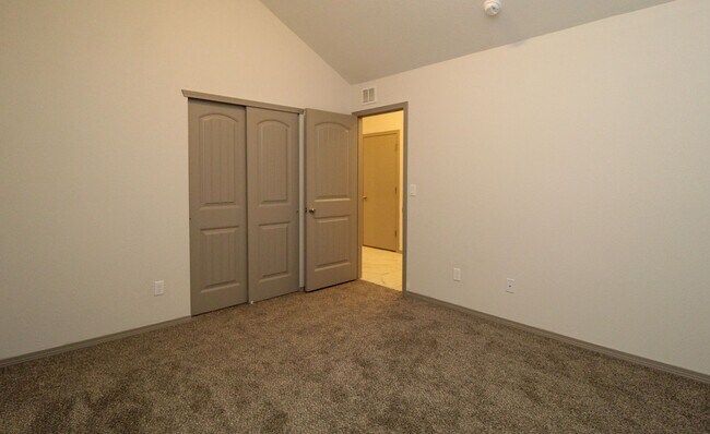 Building Photo - 13709 Lago Vista Ave