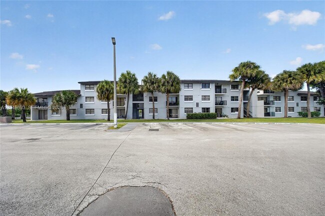 Building Photo - 7195 NW 179th St