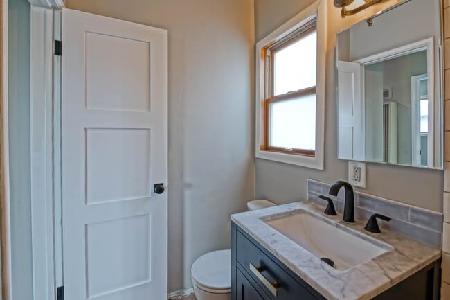 Building Photo - ENJOY INDOOR/OUTDOOR CALIFORNIA LIVING IN THIS CHARMING & STYLISH, 3BR1.5BA GOLDEN HILLS HOME W/ ...