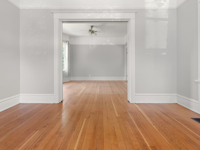 Building Photo - 5 bedroom, 2 bath in North Portland - Bois...