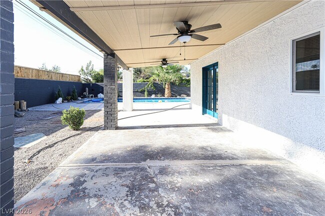 Building Photo - 2100 Santa Ynez Dr