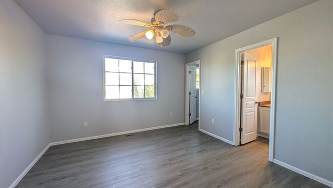Building Photo - 213 Audubon Dr