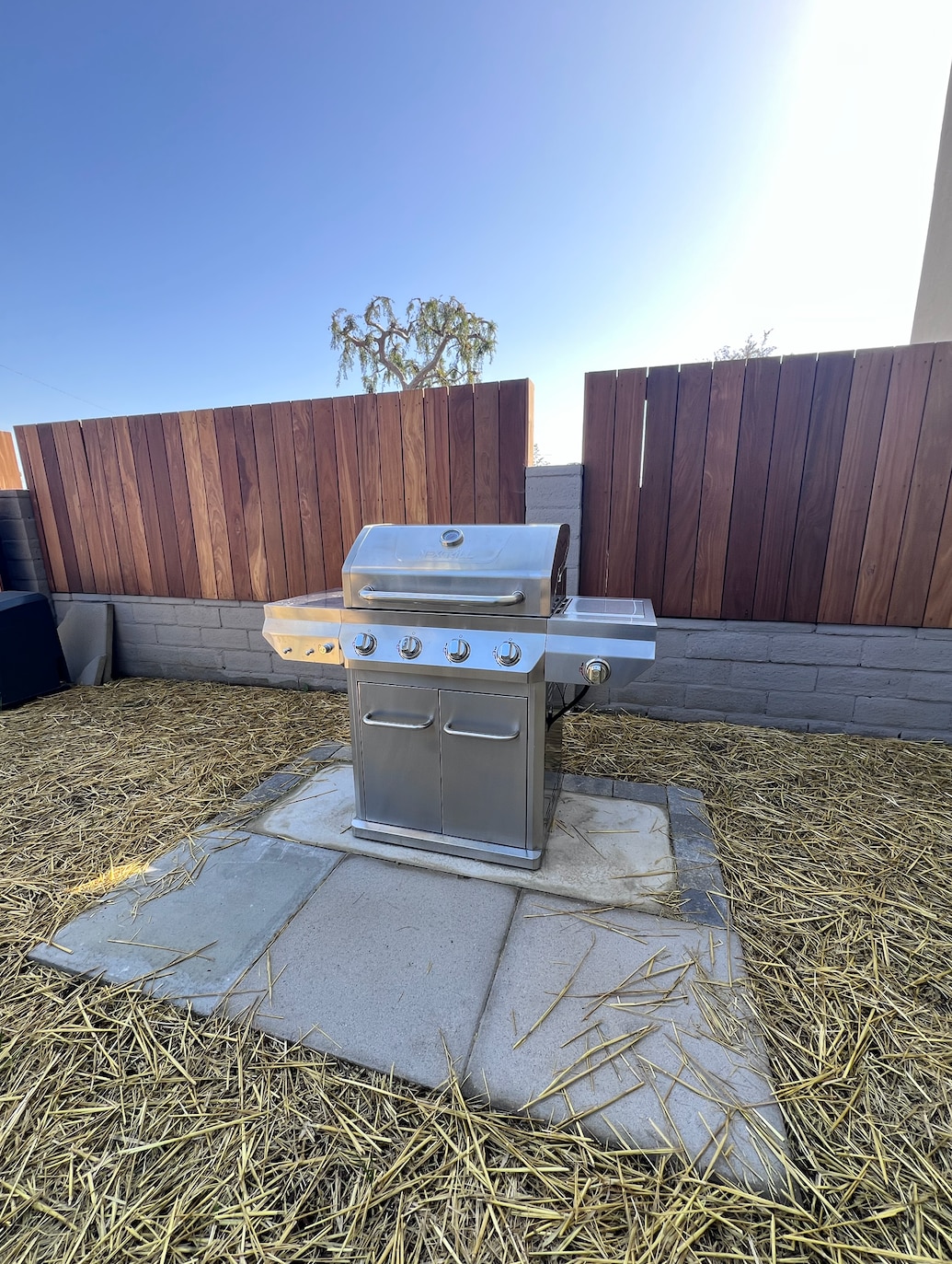 Building Photo - 3547 E Green St