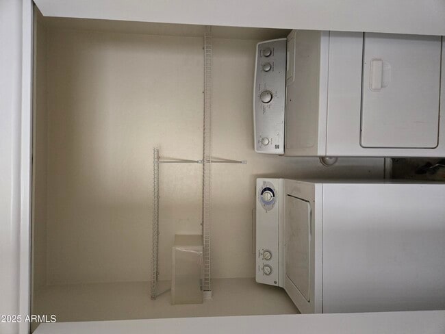 Building Photo - 11564 W Longley Ln