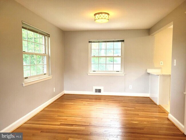 Building Photo - 3211 Korte Ct