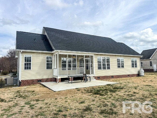 Building Photo - 115 Remount Rd