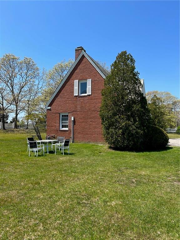 Building Photo - 42 Robinwood Rd