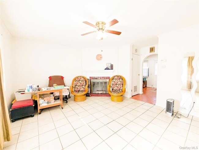 Building Photo - 806 Oliver Ave