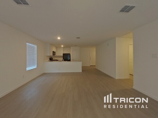Building Photo - 10740 Cowhide Ln