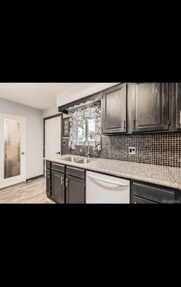 Building Photo - 1977 Altura Blvd