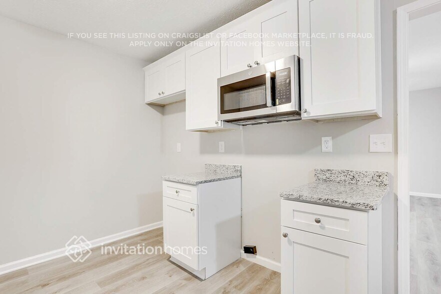 Building Photo - 370 Madeline Cir NW